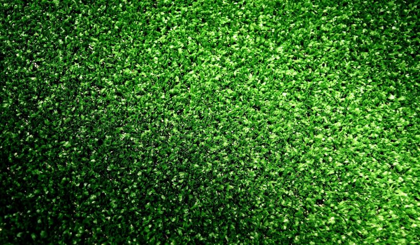 De voordelen van kunstgras in je tuin